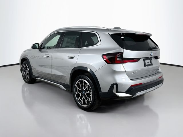 New 2026 Silver Metallic BMW xDrive28i image 5