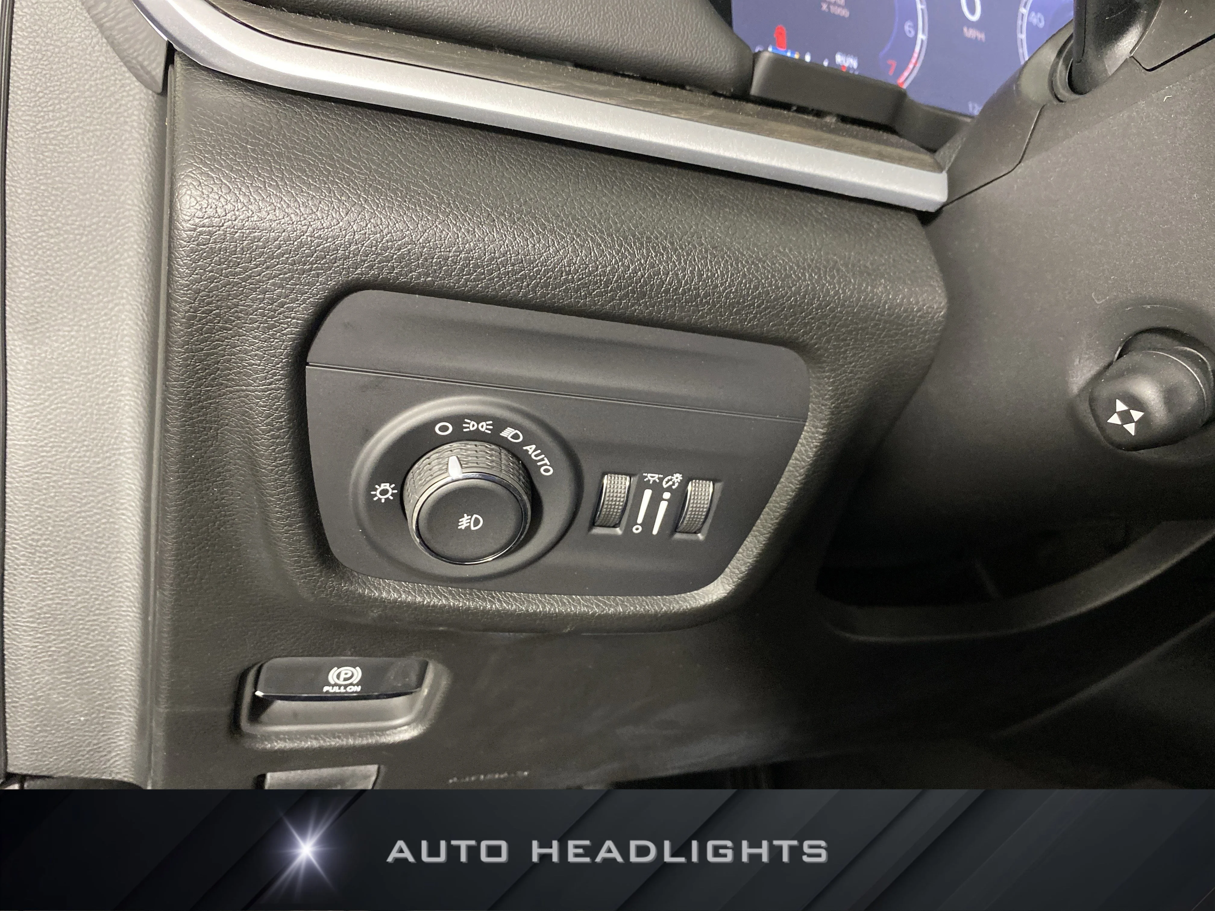 New 2026 Steel Blue Exterior Paint Jeep Limited Reserve image 23
