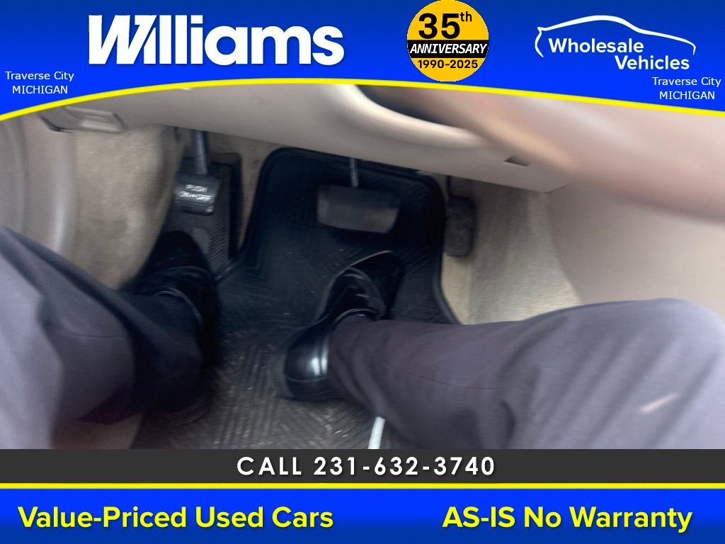 Used 1999 Black Lexus 300 image 30