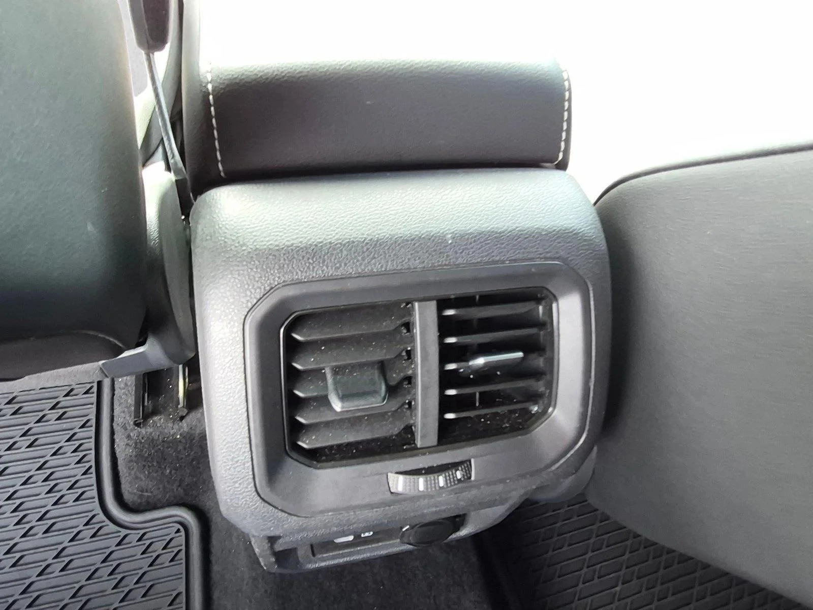 Used 2023 Platinum Gray Metallic Volkswagen SE R-Line Black image 17