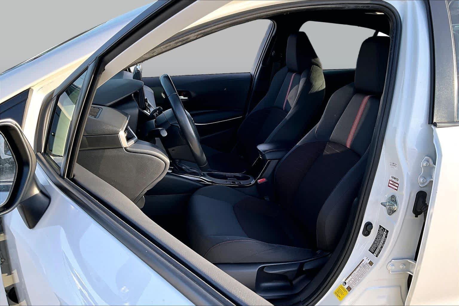 Used 2023 Ice Cap Toyota Hybrid SE image 8