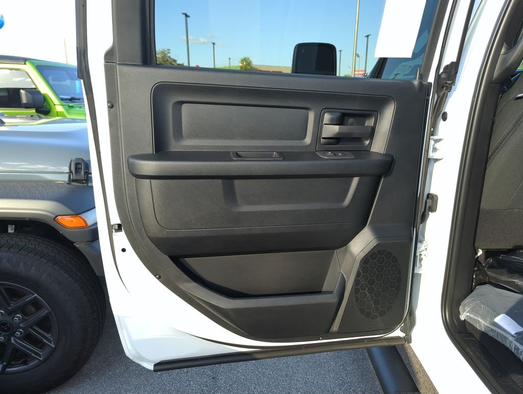 New 2026 Bright White Clear-Coat Exterior Paint Ram Tradesman image 27