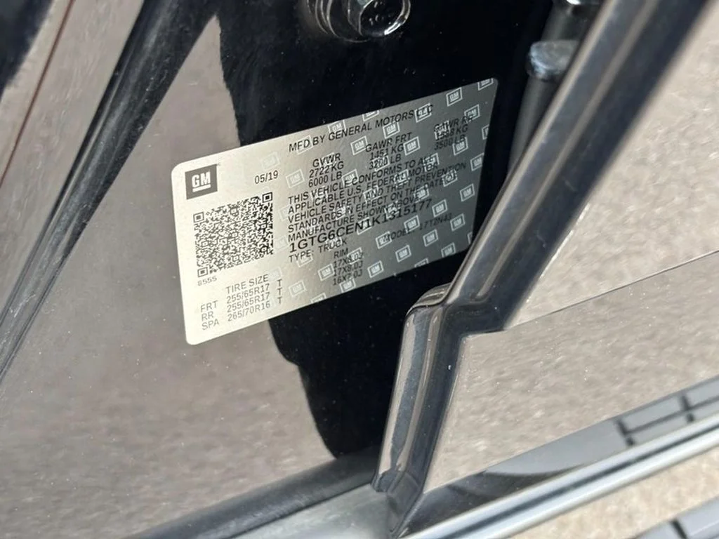 Used 2019 Onyx Black GMC 4WD SLE image 22