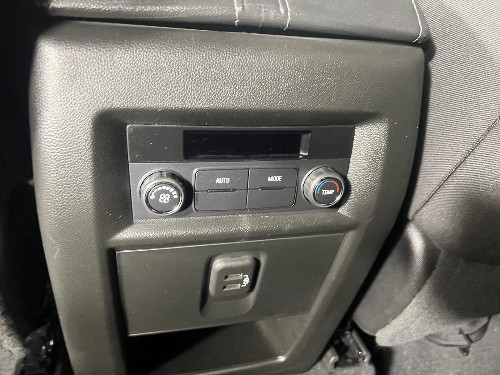 Used 2023 Iridescent Pearl Tricoat Chevrolet LT Cloth image 13