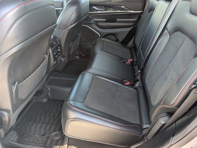 Used 2022 White Jeep Trailhawk image 30