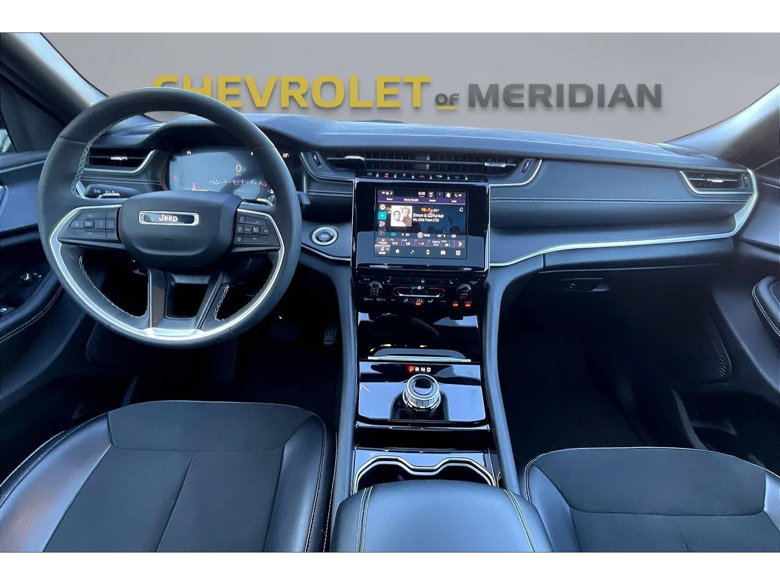 Used 2023 Silver Jeep Altitude image 12