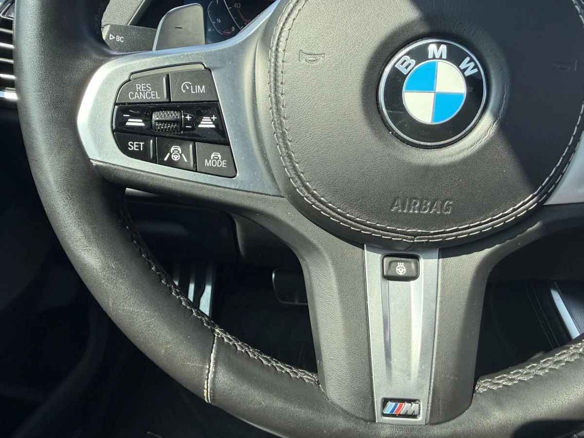 Used 2019 Black BMW xDrive50i Sports Activity Vehicle image 33
