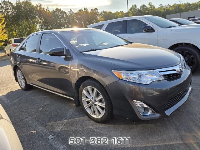 Used 2014 Gray Toyota XLE image 5
