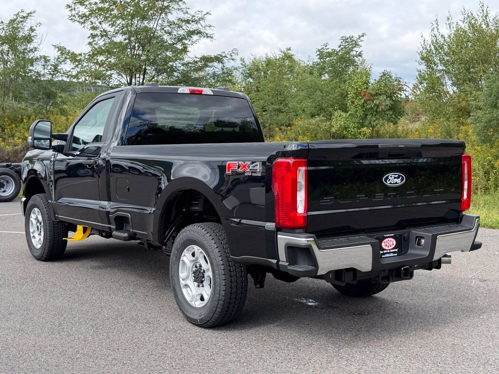 New 2027 Agate Black Metallic Ford F-250® XLT image 28