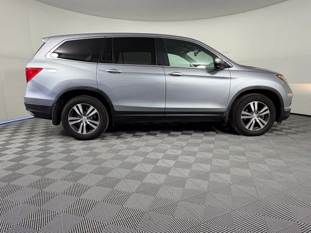 Used 2018 Silver Honda EX-L image 8