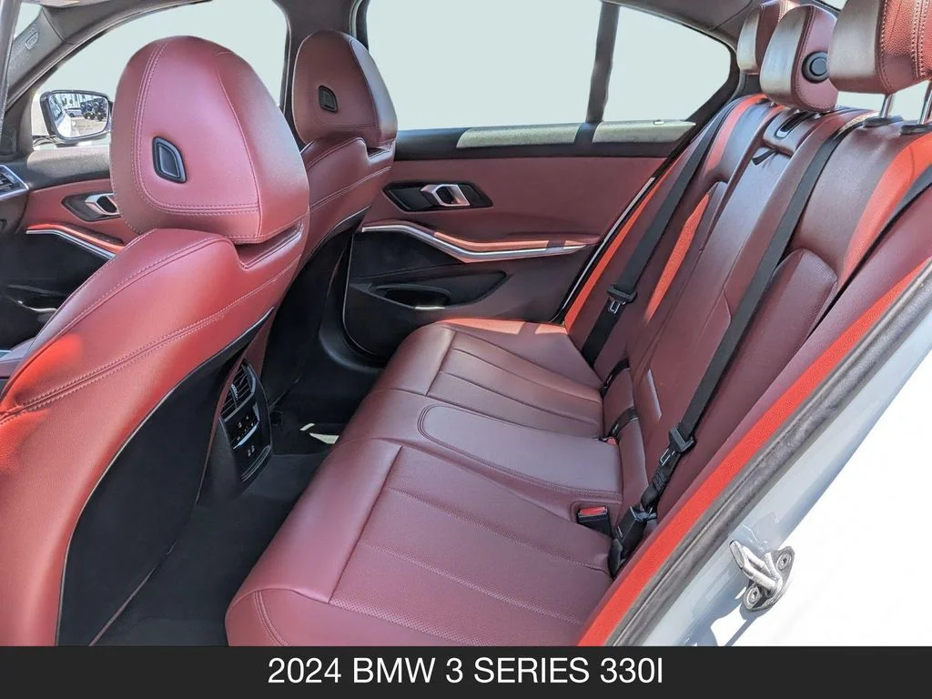 Used 2024 White BMW 330i image 17