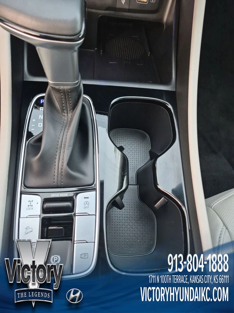 Used 2024 Gray Hyundai SEL image 24
