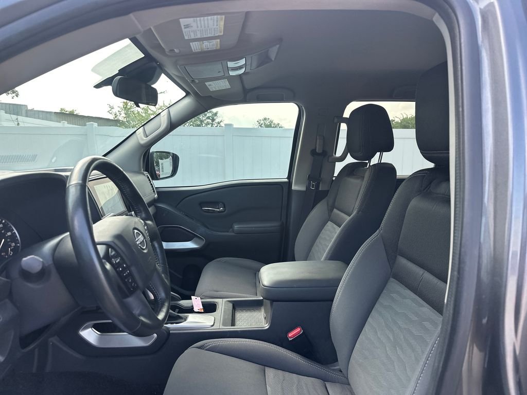 Used 2023 Gray Nissan SV image 39