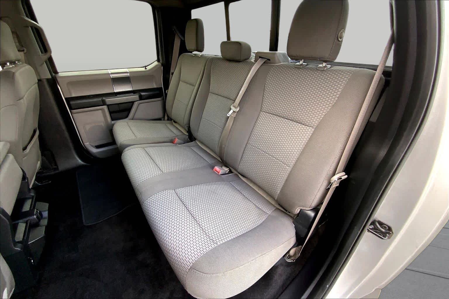 Used 2018 Ingot Silver Metallic Ford XLT image 20