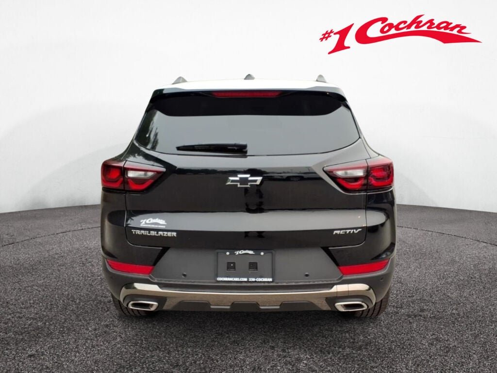 New 2026 Mosaic Black Metallic Chevrolet ACTIV image 3