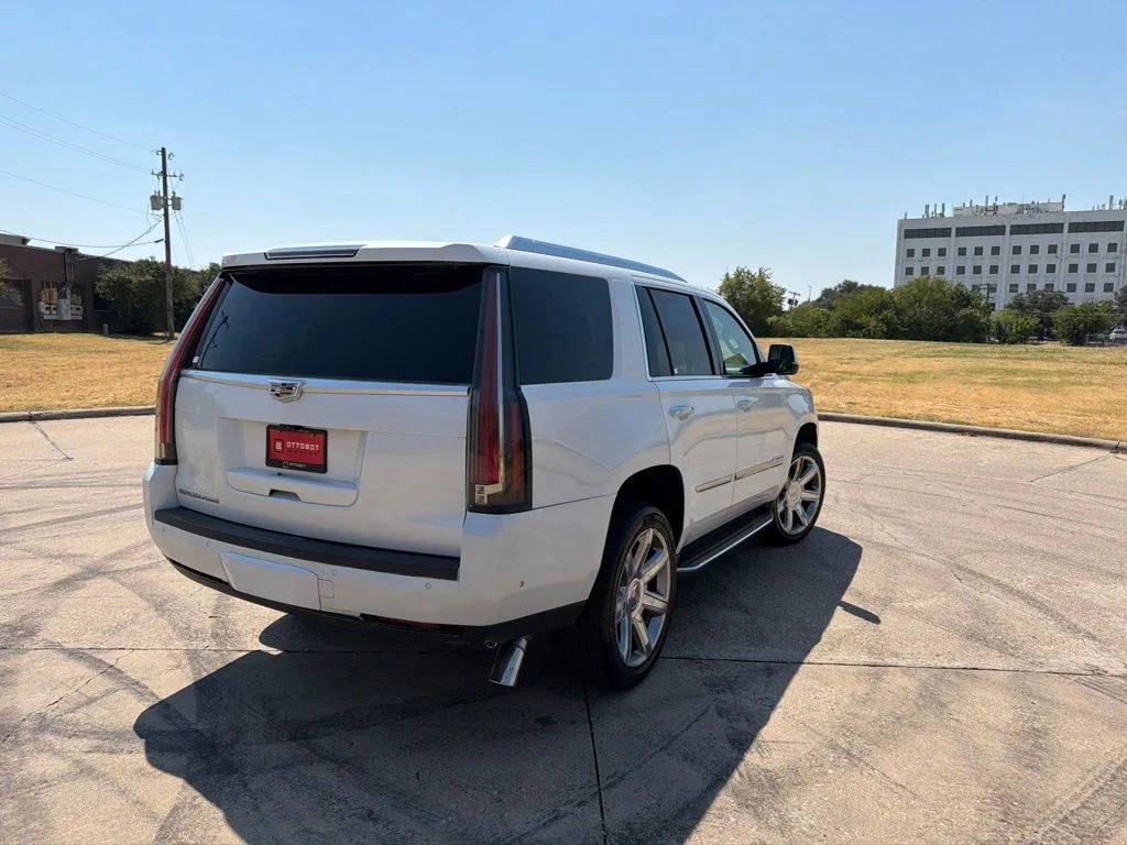 Used 2017 White Cadillac Luxury image 6