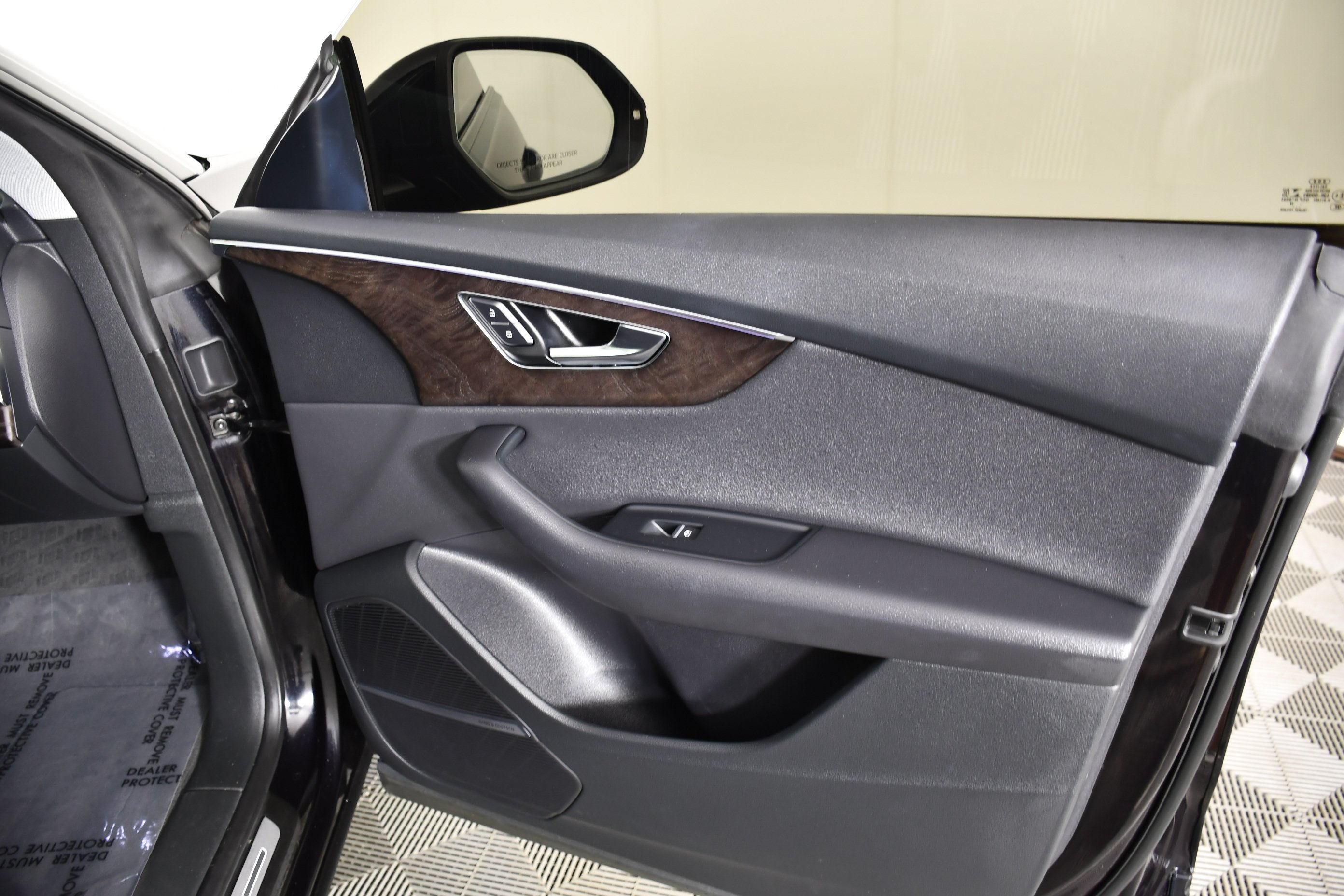 Used 2020 Orca Black Metallic Audi Premium Plus image 37