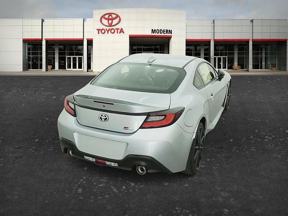 Used 2026 Steel Toyota Premium image 3