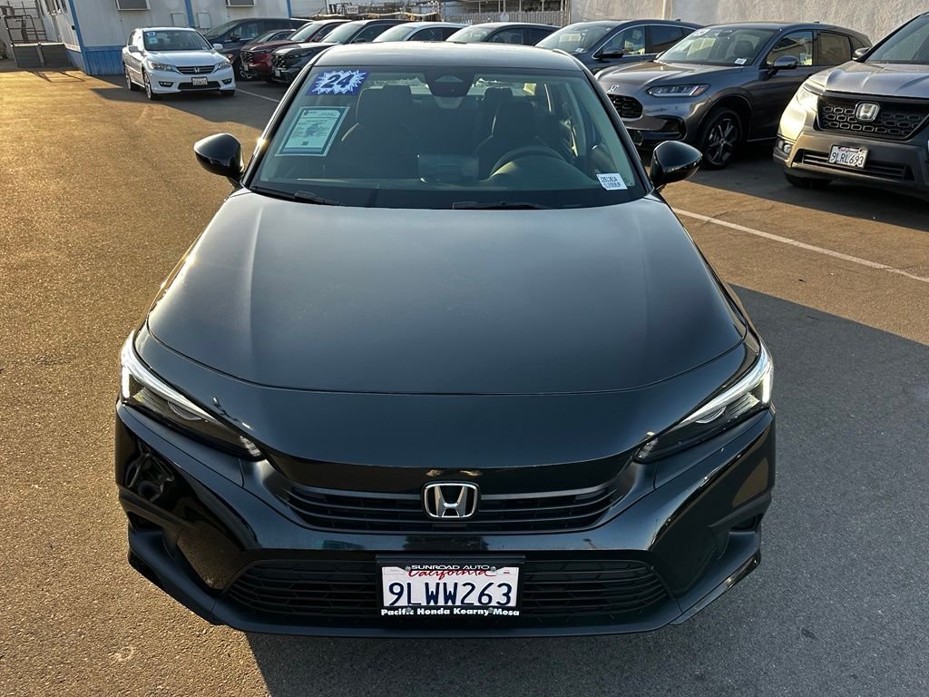 Used 2024  Honda LX image 4