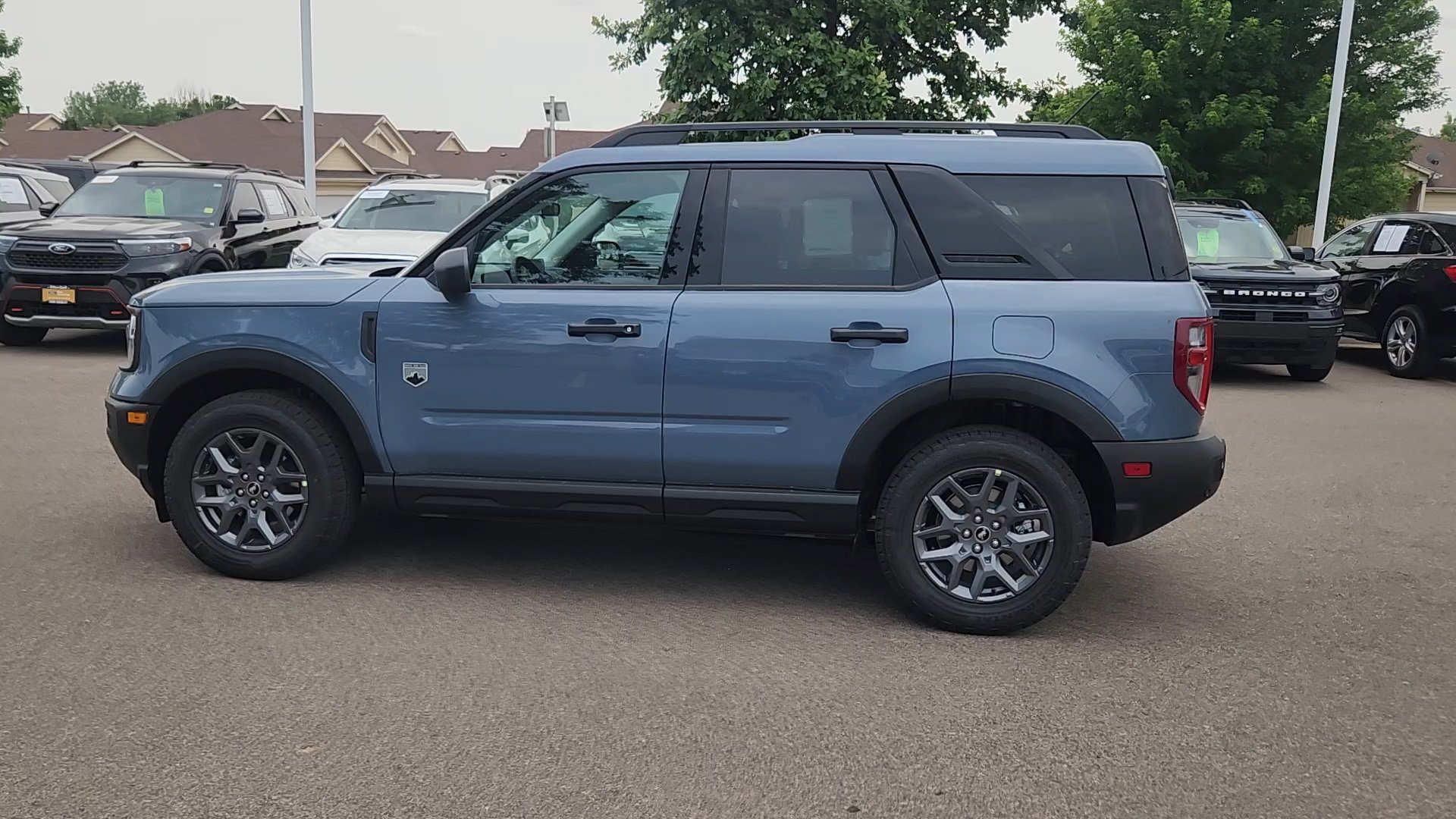 New 2026 Azure Gray Metallic Tri-Coat Ford Big Bend image 5