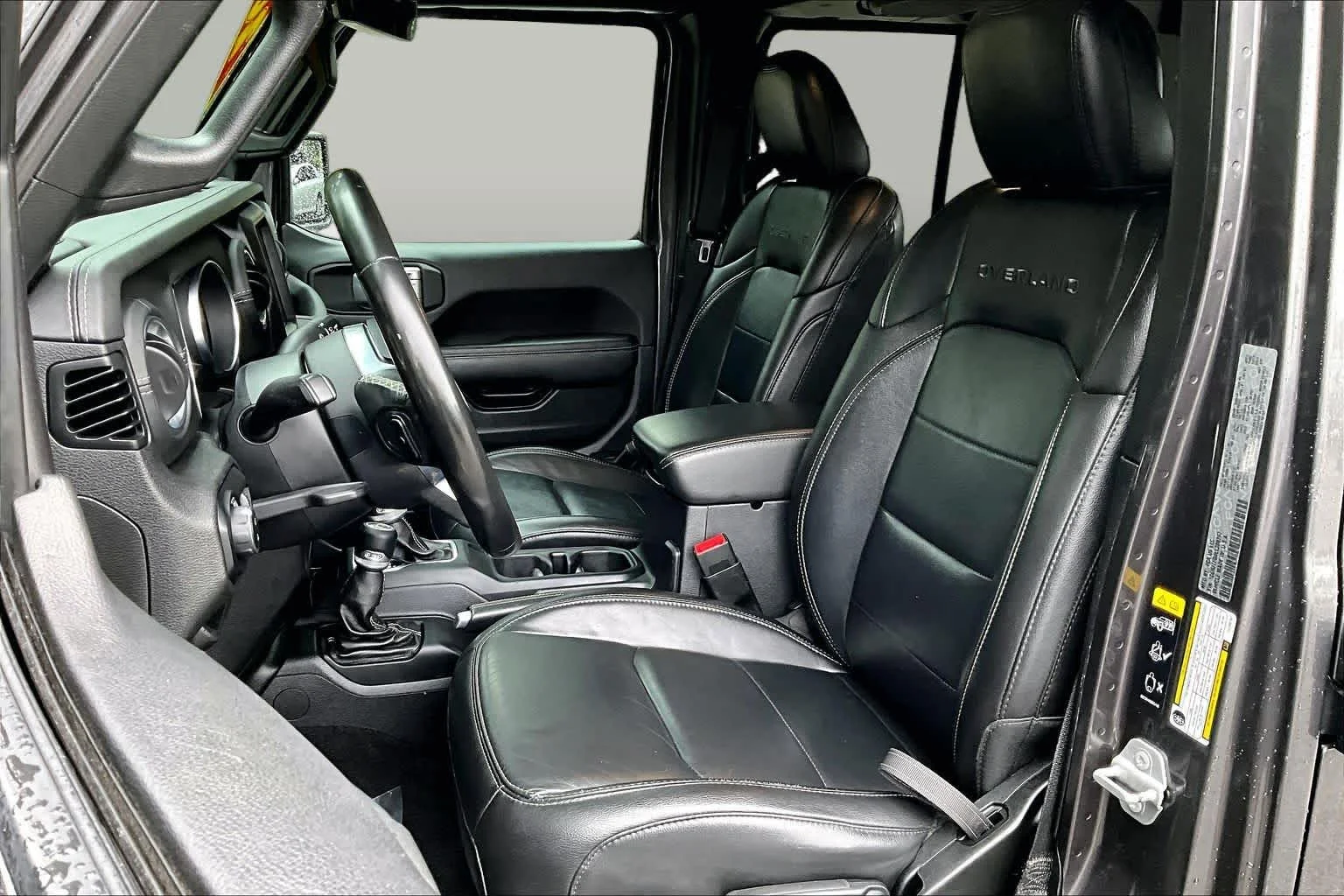 Used 2020 Granite Crystal Metallic Clearcoat Jeep Overland image 8