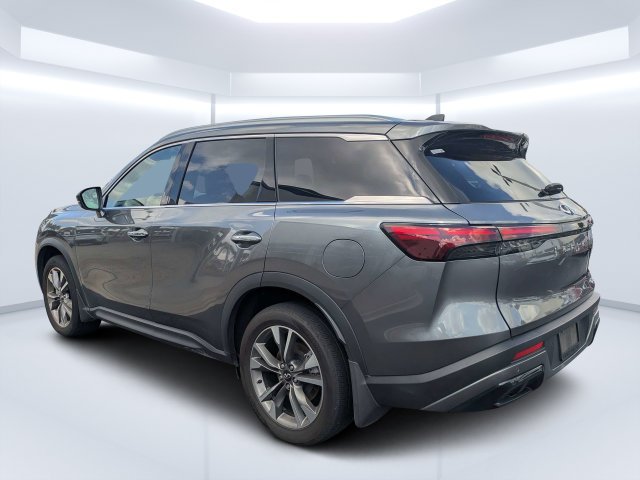 Used 2025 Gray INFINITI LUXE image 5