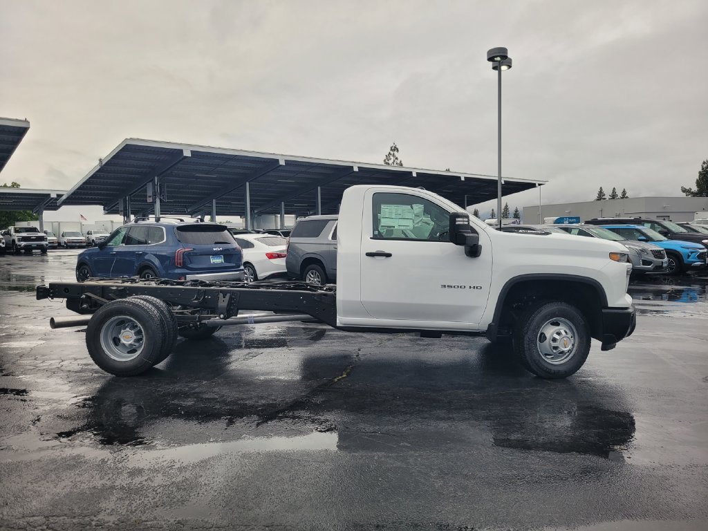 2026 Chevrolet Silverado 3500 HD Chassis Cab Work Truck view 3