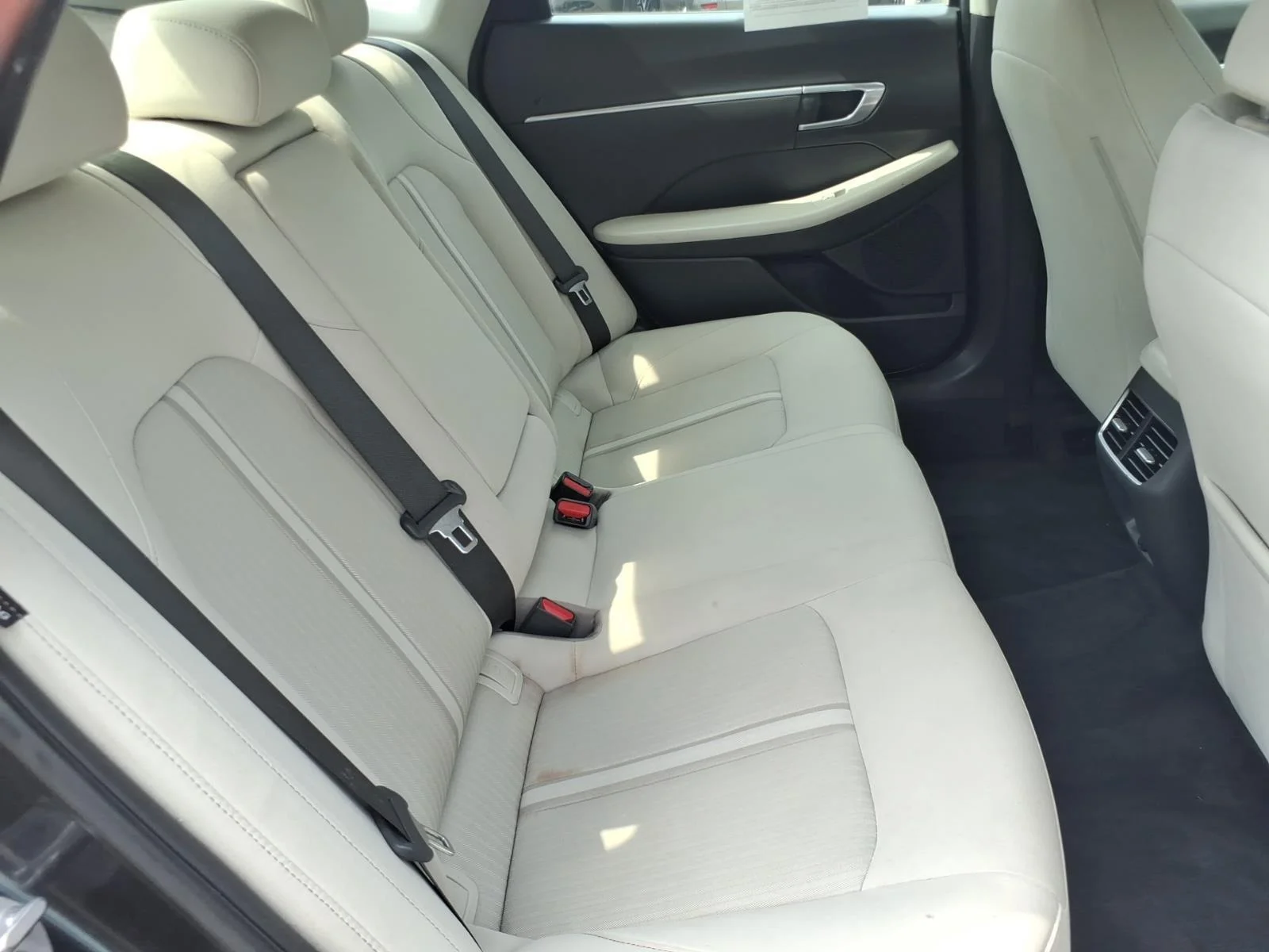 Used 2023 Portofino Gray Hyundai SEL image 21
