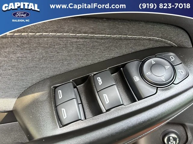 Used 2023 Red Chevrolet ACTIV image 21