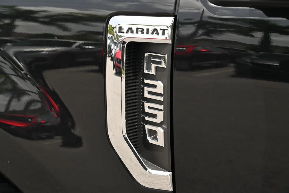 Used 2022 Black Ford Lariat image 29