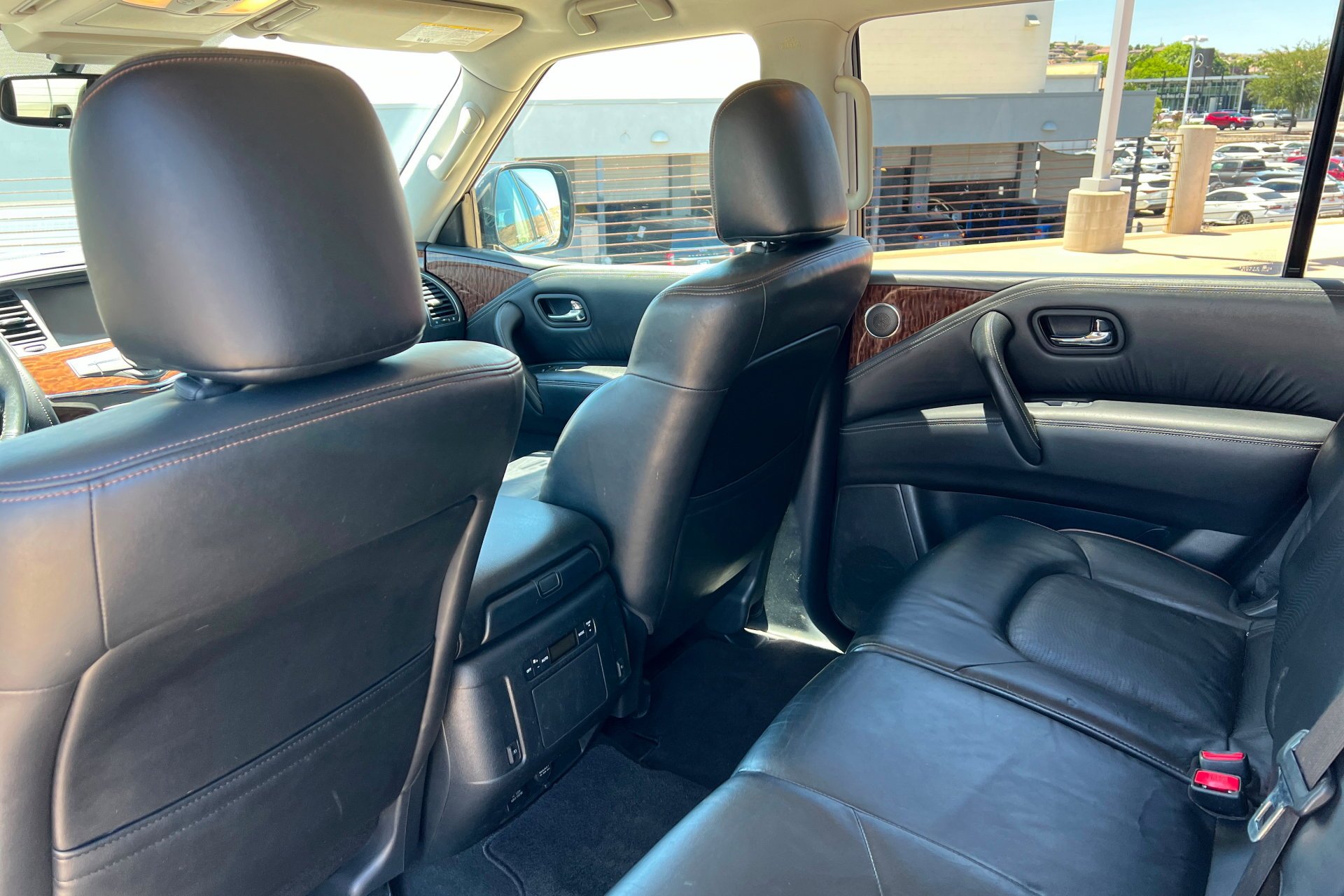 Used 2018 Gun Metallic Nissan SL image 20