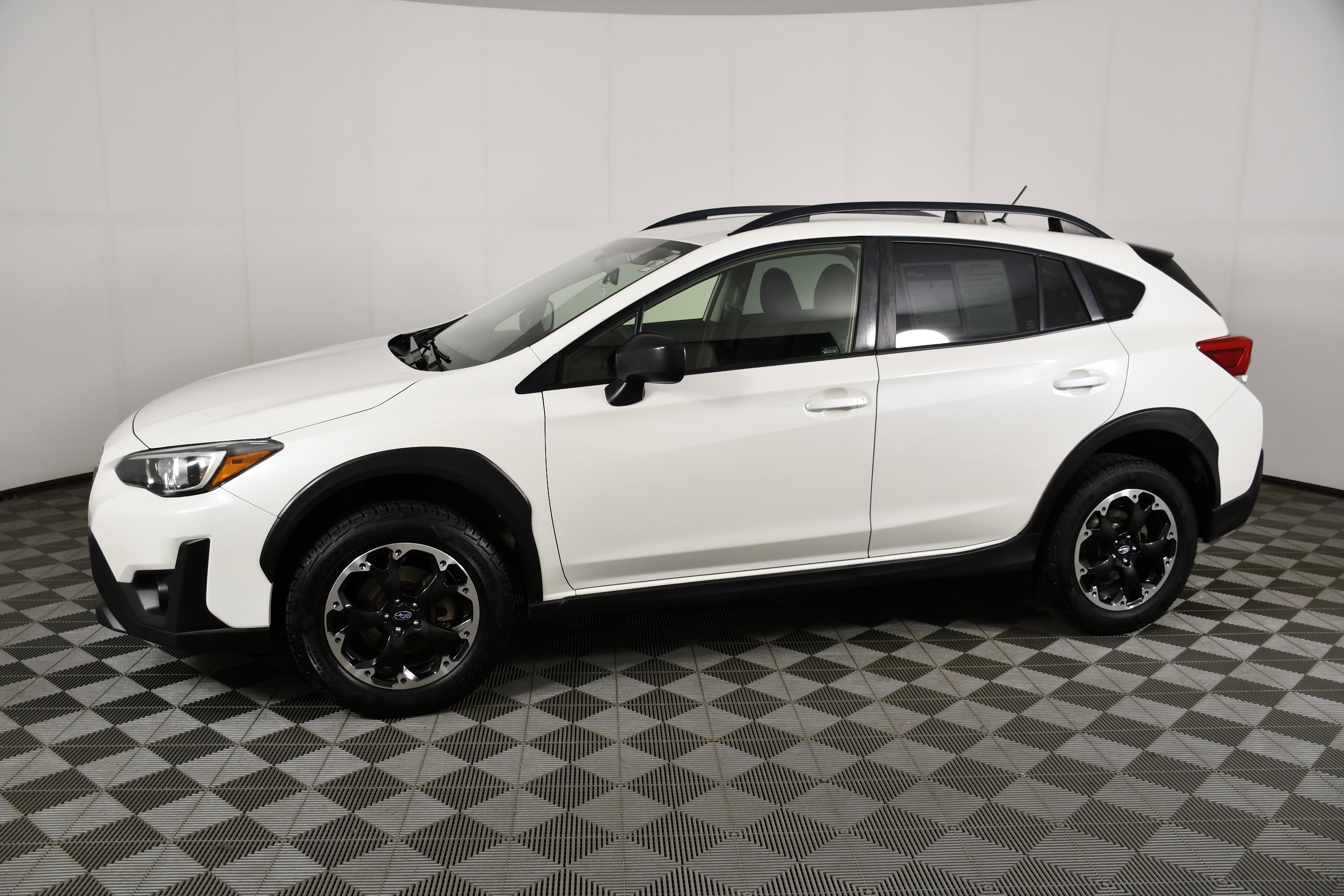 Used 2023 Crystal White Pearl Subaru Base image 9