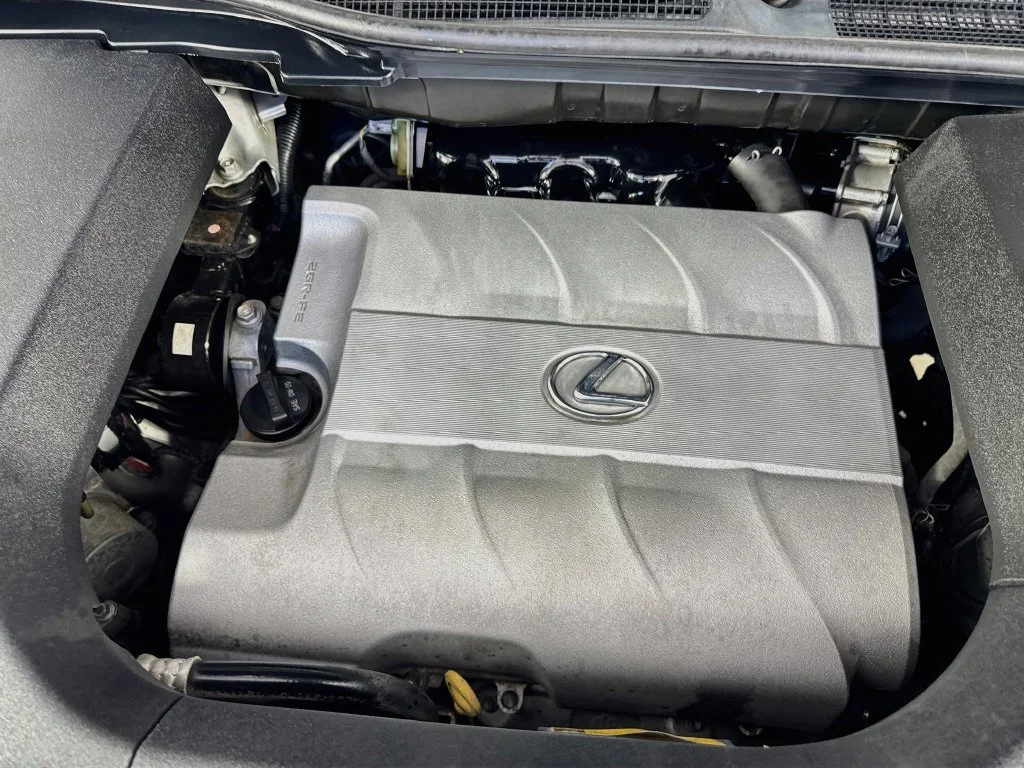 Used 2015 Silver Lexus 350 image 38