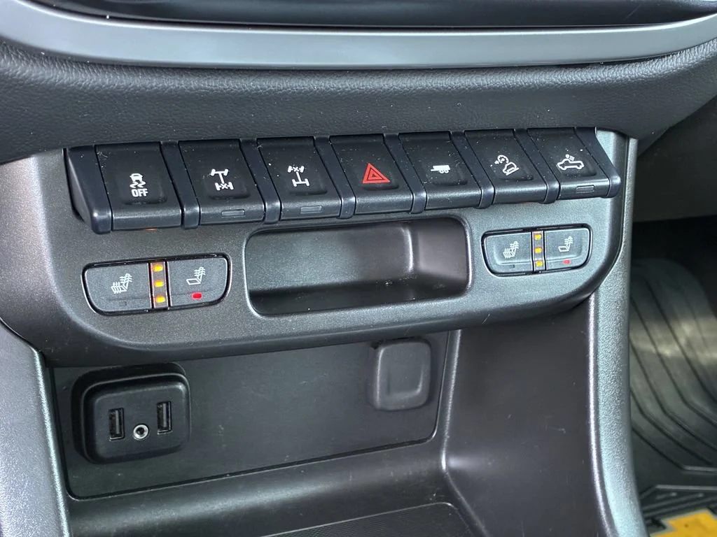 2022 Chevrolet Colorado ZR2 - Photo 24
