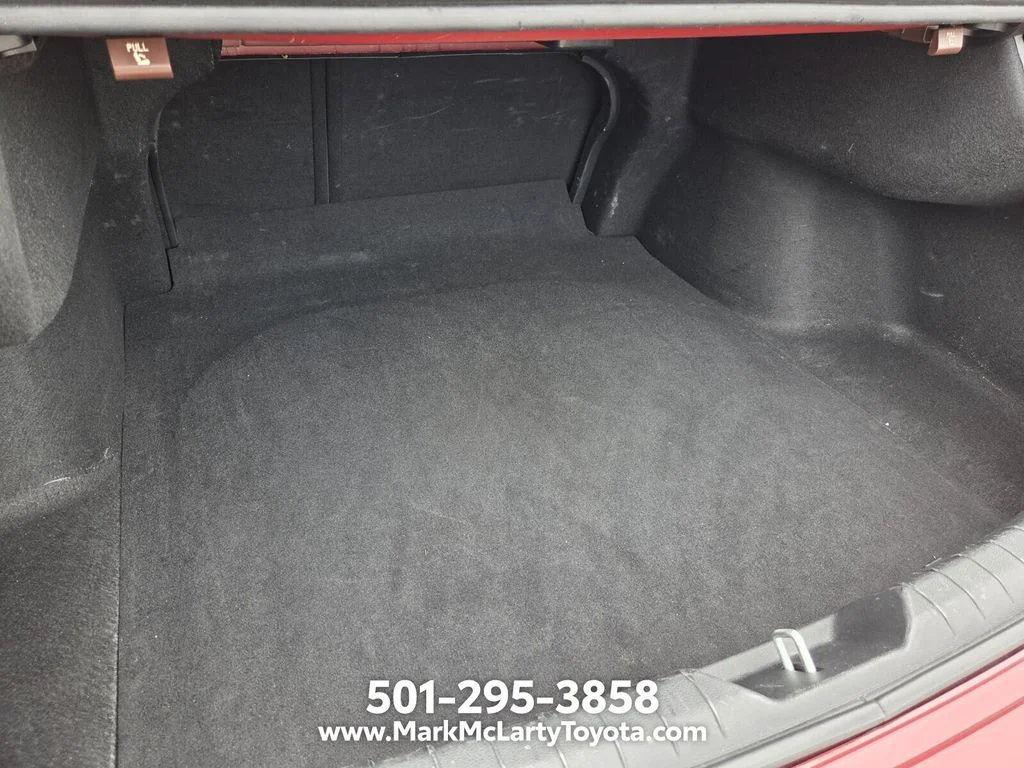 Used 2025 Red Hyundai SEL image 13