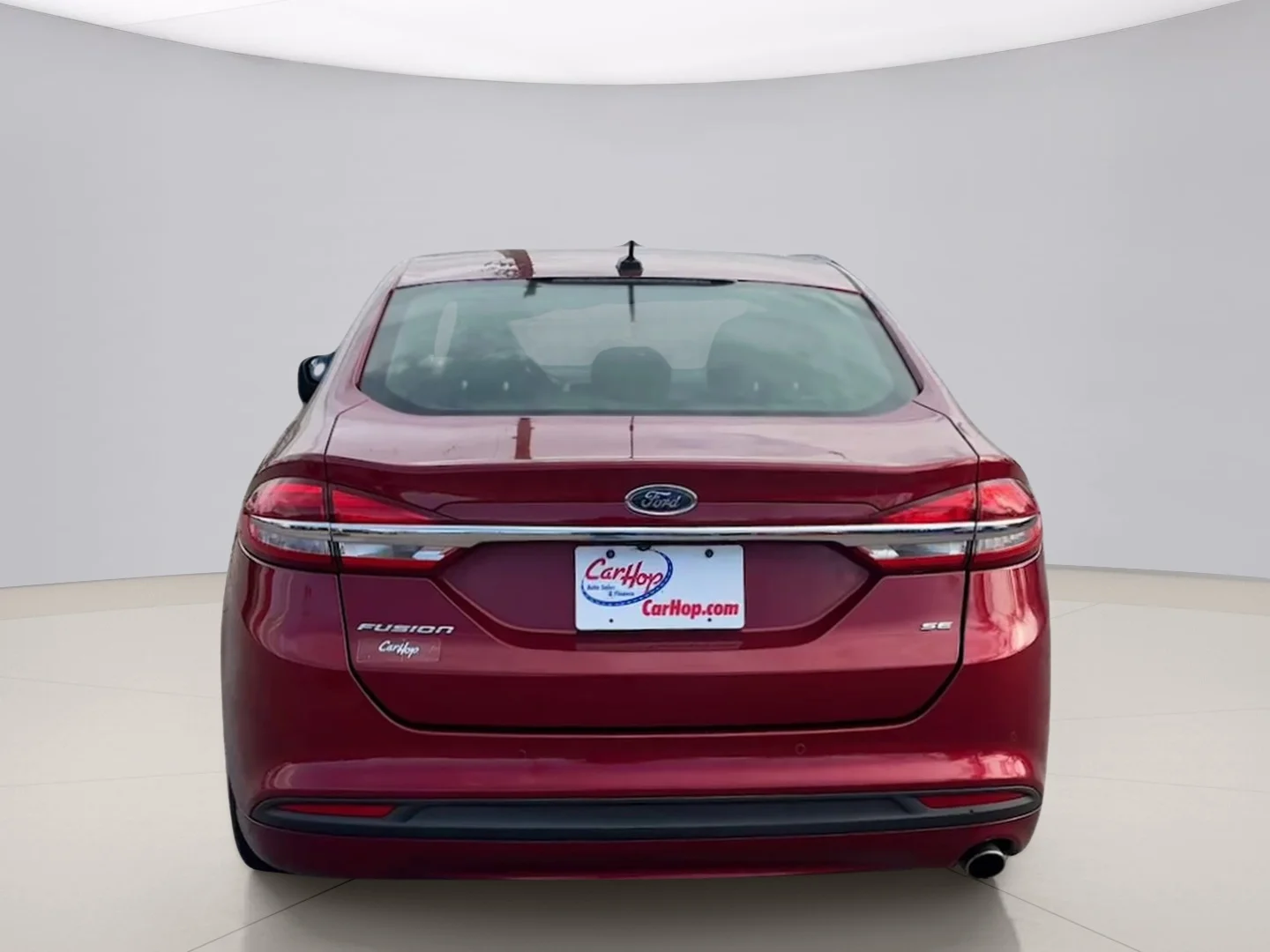 Used 2017 Red Ford SE image 4