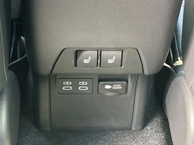 2026 Toyota Prius Plug-in Hybrid XSE Premium - Photo 11