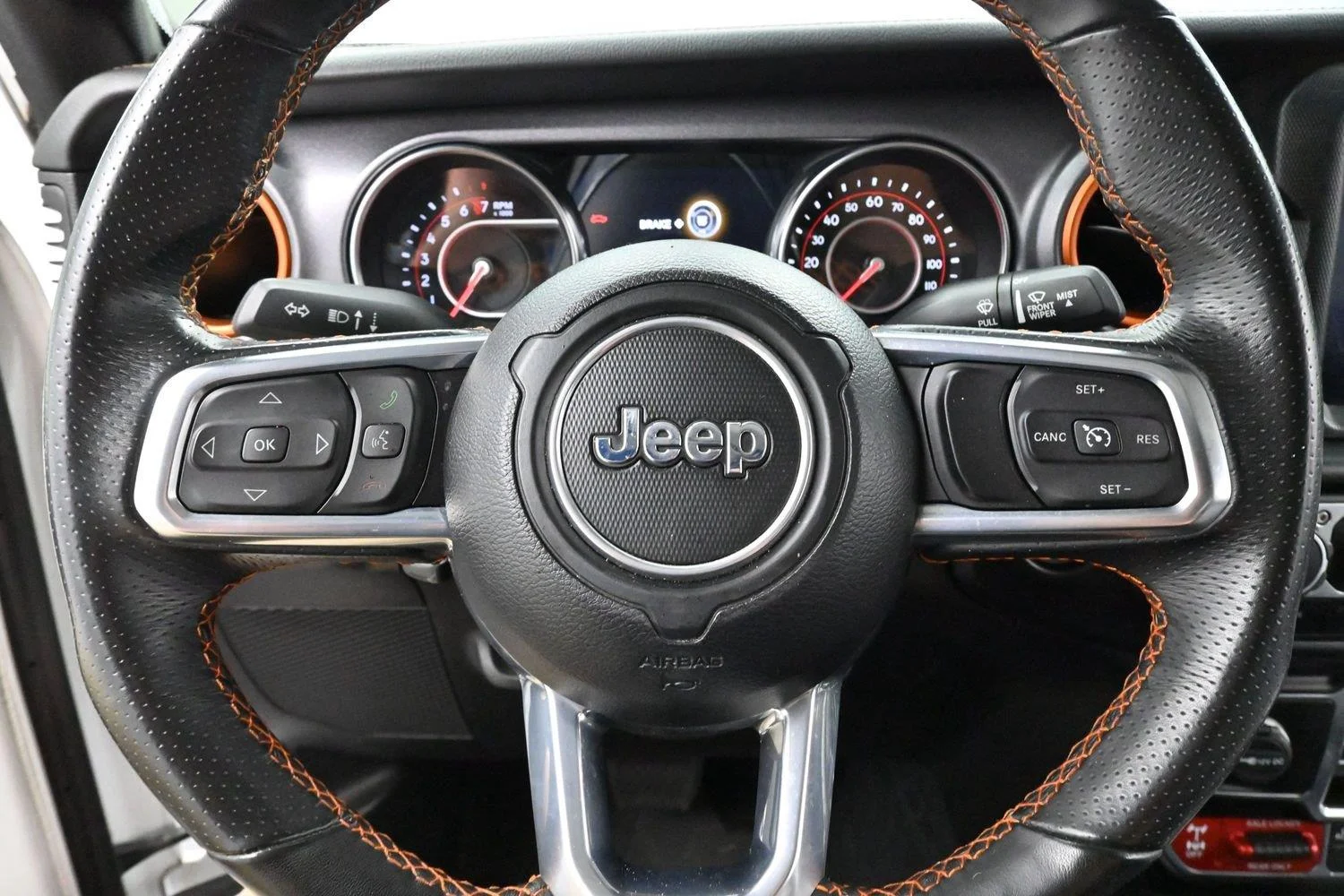 Used 2022 Bright White Clearcoat Jeep Mojave image 14
