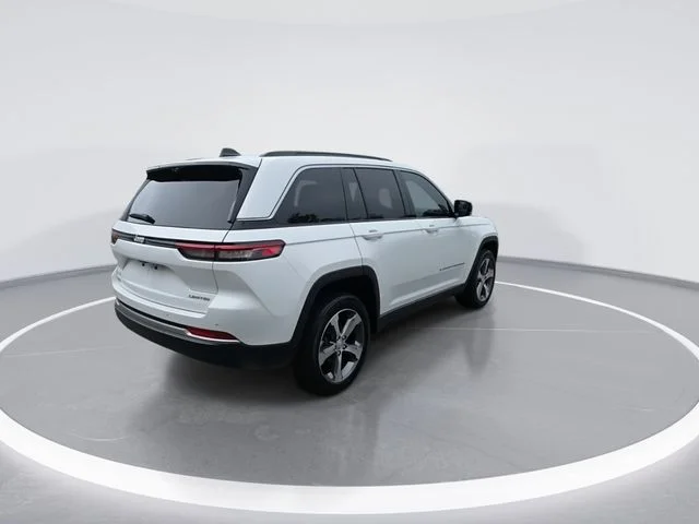 Used 2026 White Jeep Limited image 8