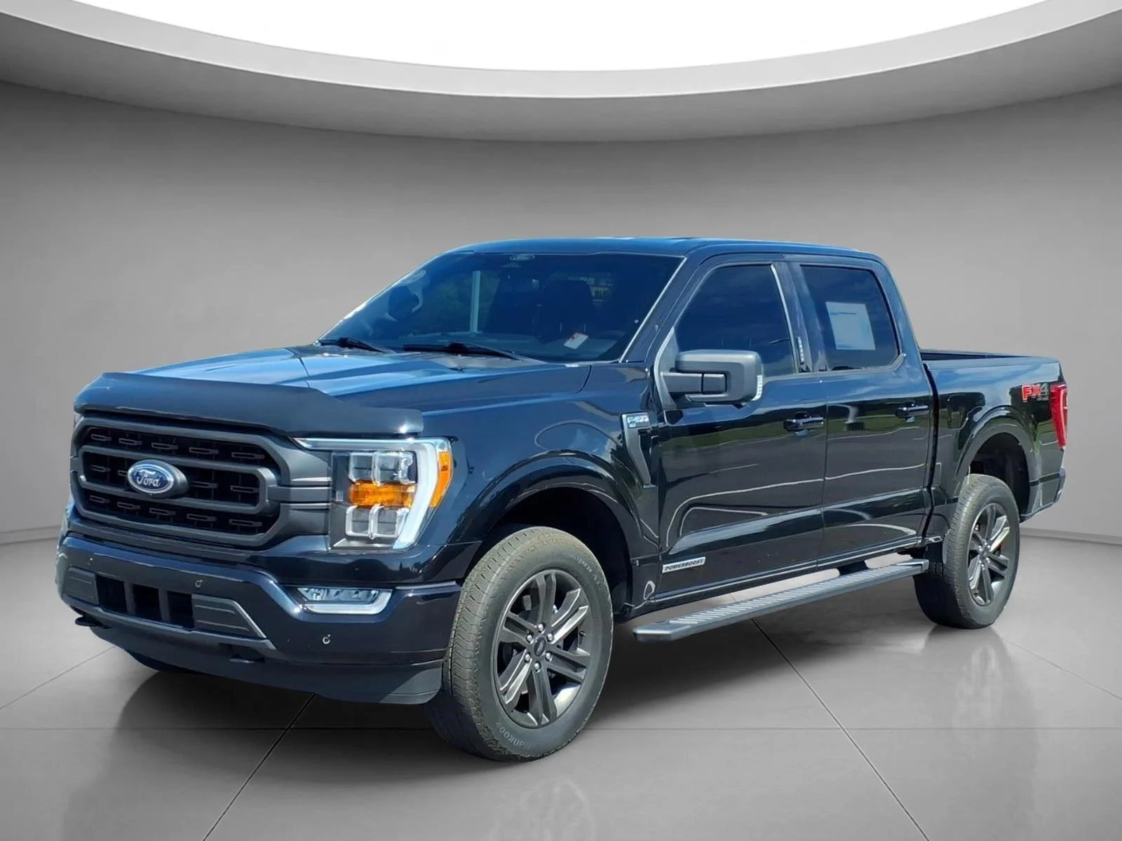 Used 2022 Agate Black Metallic Ford XLT image 1