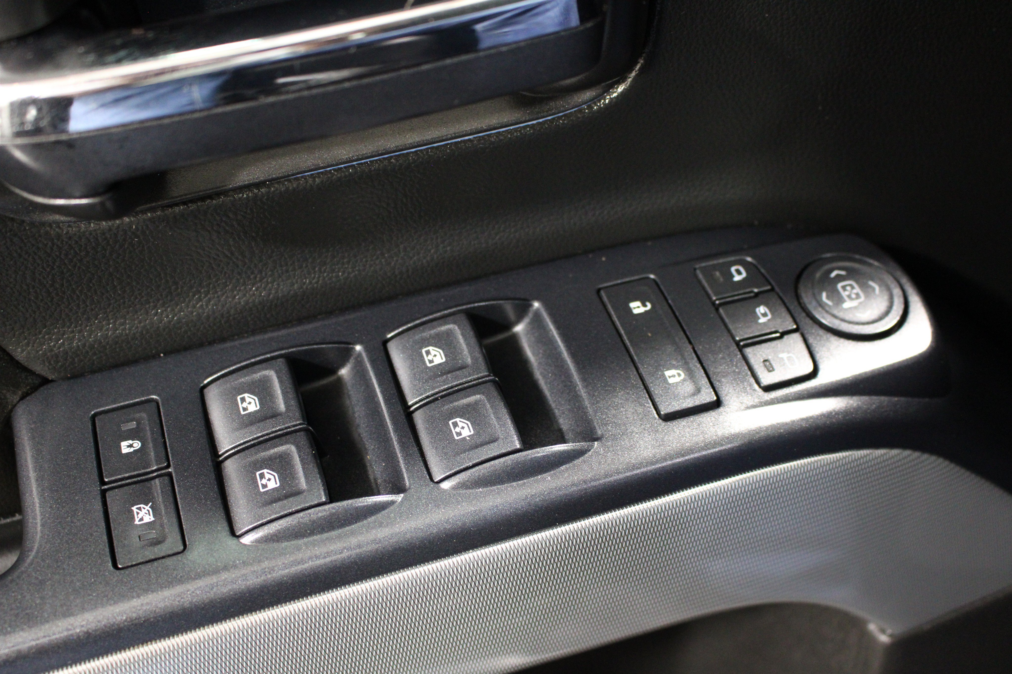 Used 2017 Black Chevrolet LTZ image 7