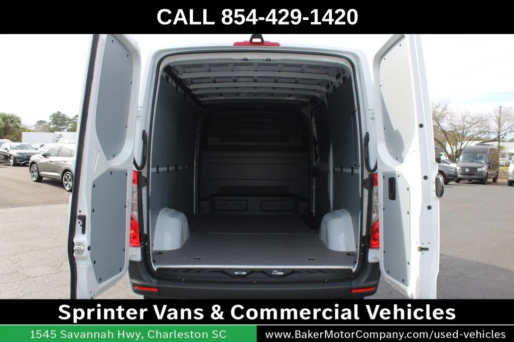 New 2026 Arctic White Mercedes-Benz Cargo 144 WB image 24