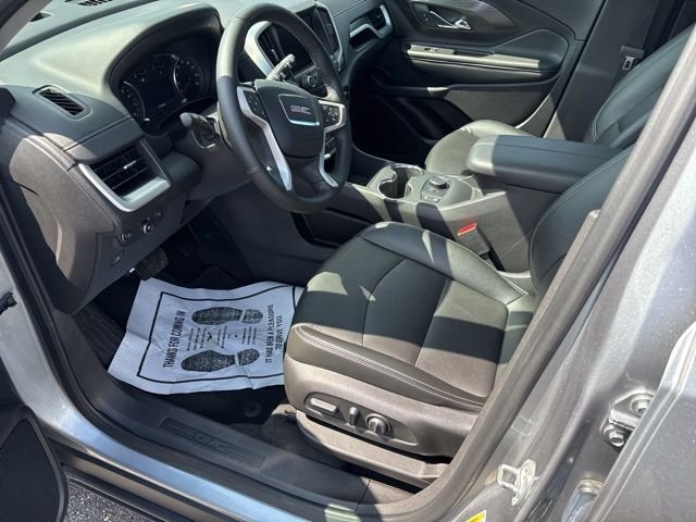 Used 2024 Silver GMC SLT image 19