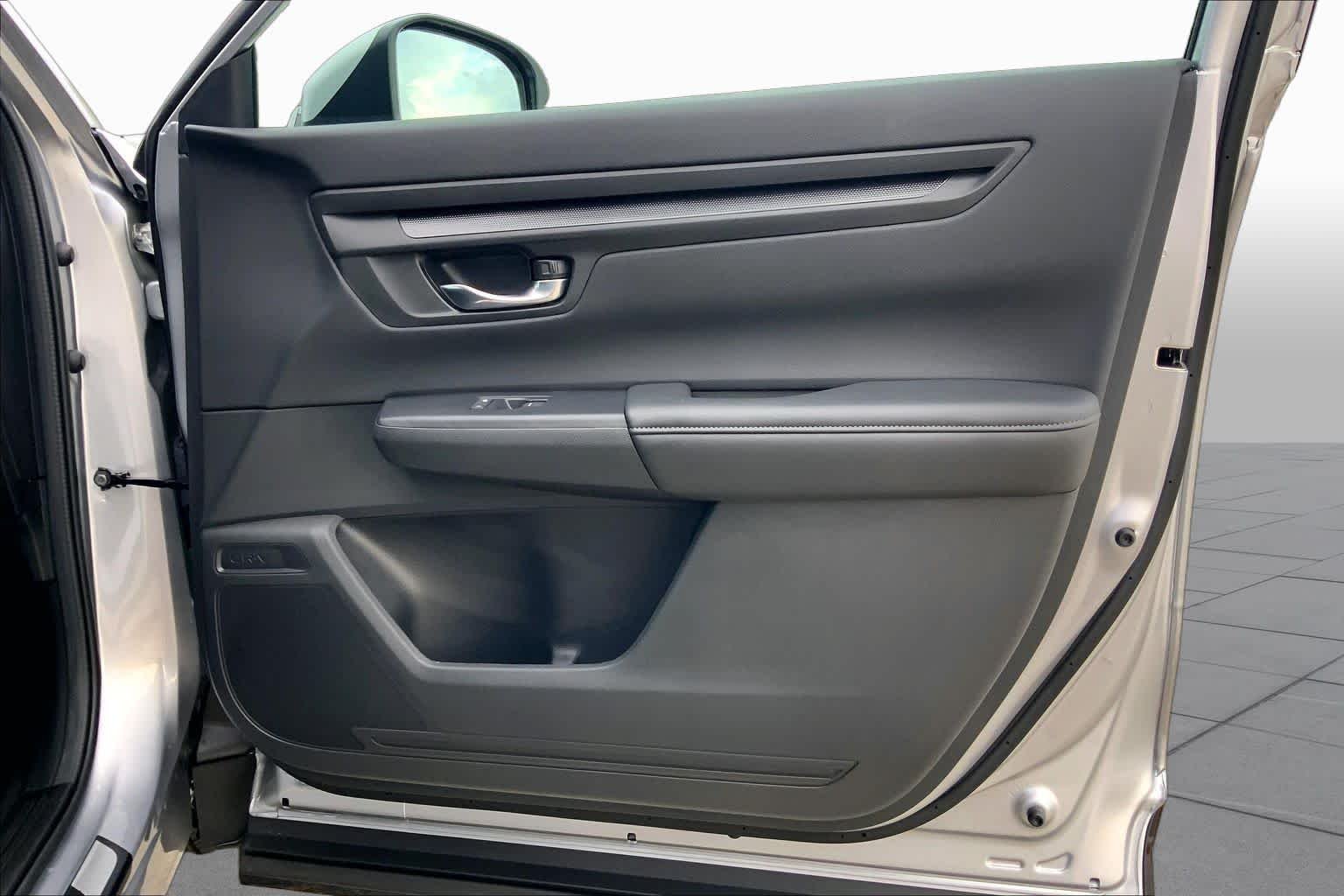 Used 2026 Solar Silver Metallic Honda LX image 22