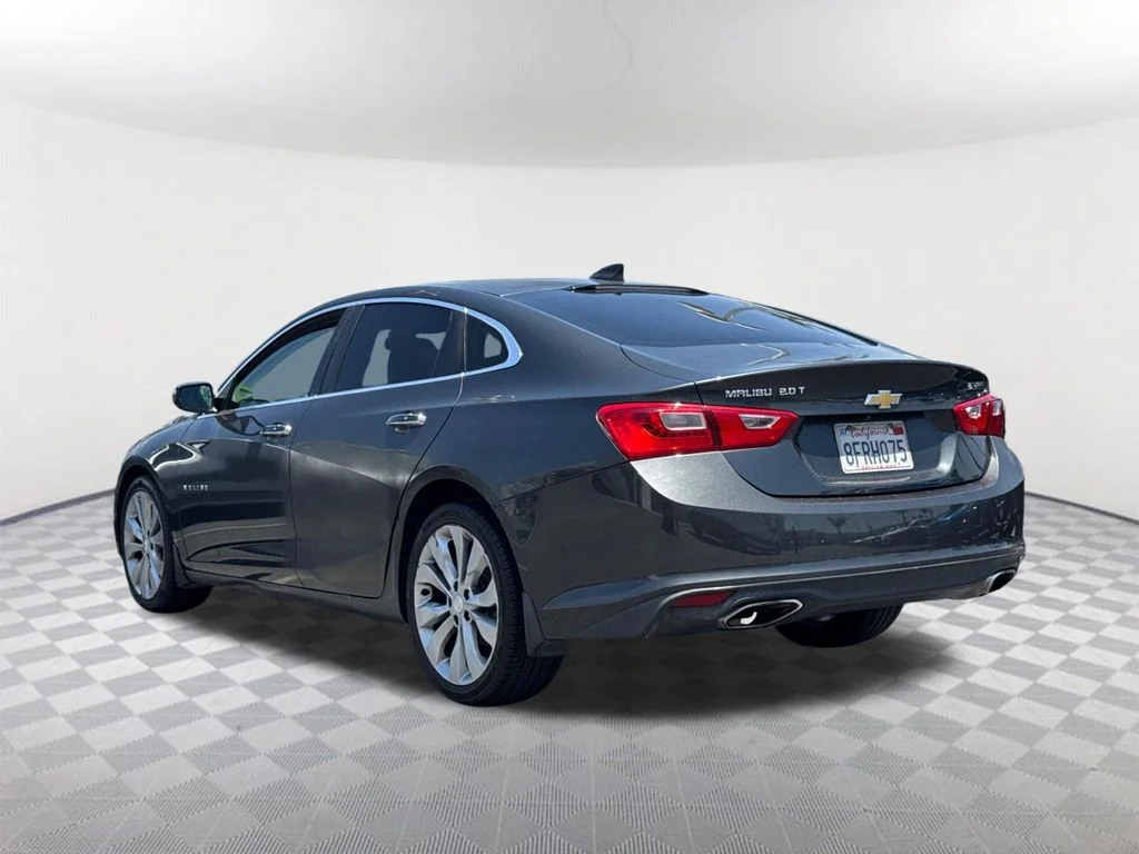 Used 2018 Gray Chevrolet Premier image 4