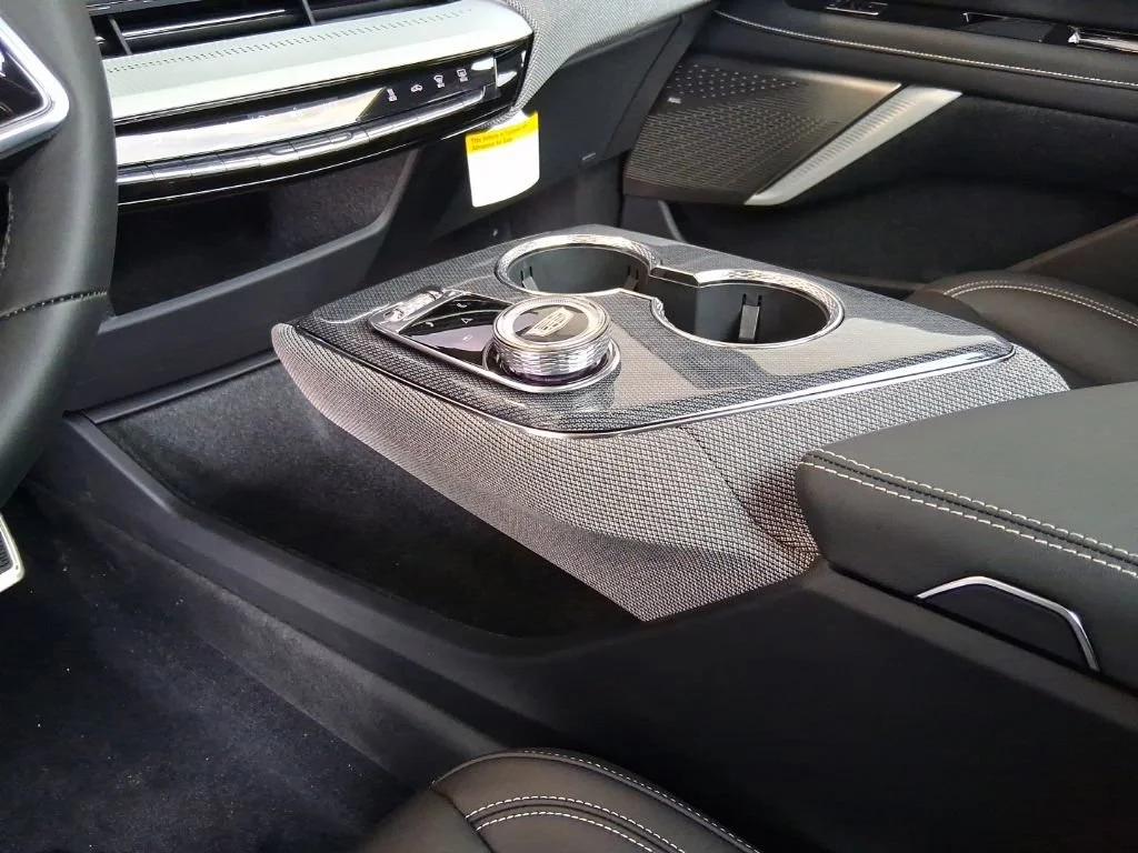 2026 Cadillac OPTIQ Sport - Photo 17