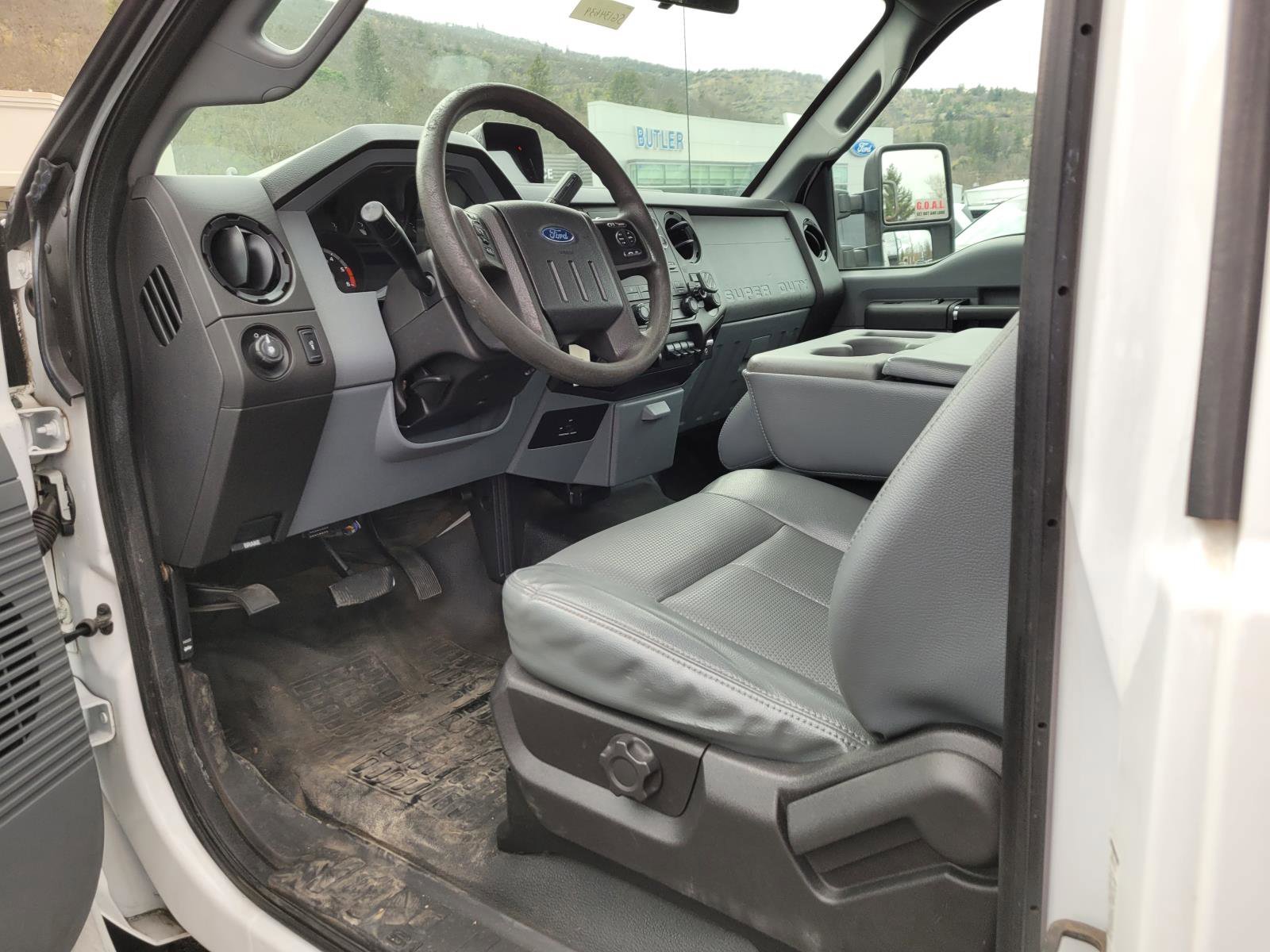 Used 2016 Oxford White Ford  image 10