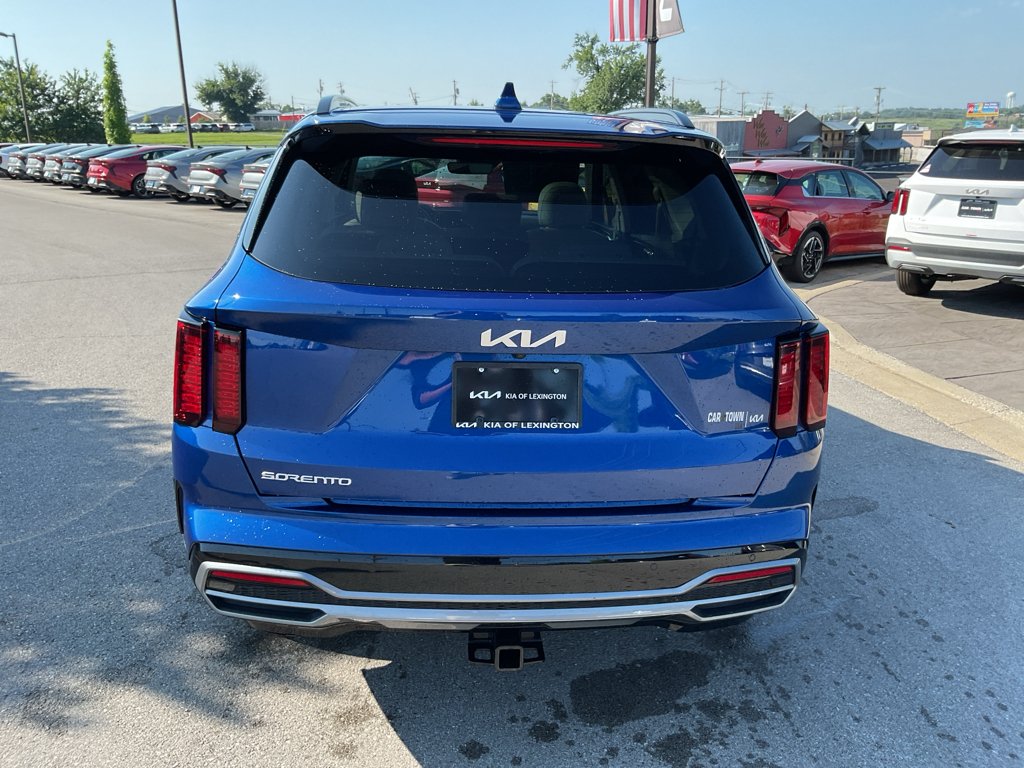 Certified Used 2023 Sapphire Blue Kia S image 9