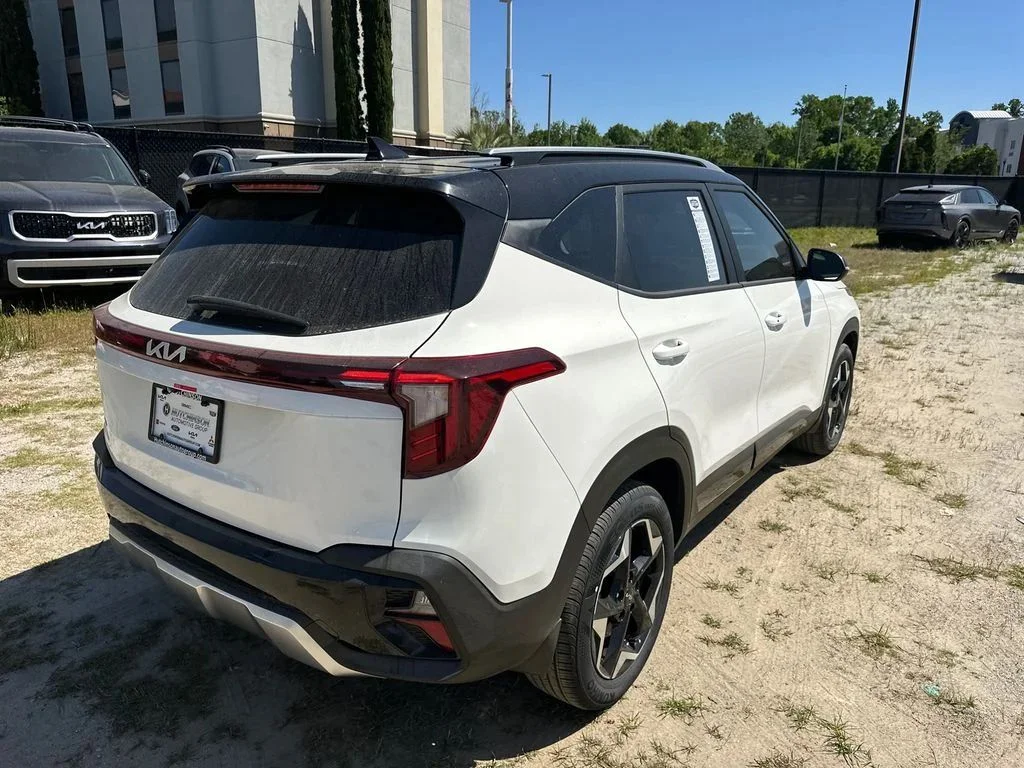 New 2026 White Kia LX image 7
