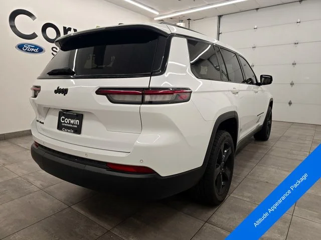 Used 2022 Bright White Clearcoat Jeep Altitude image 5